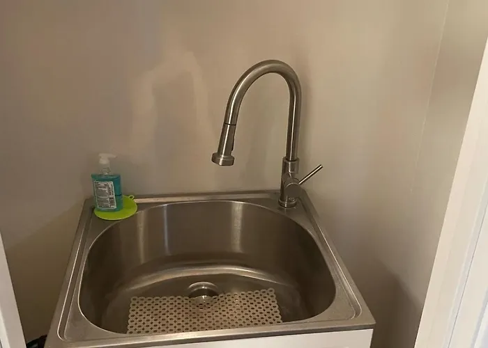 Simple Oasis I 1br, Ensuite, Courtyard, Sunsets Holiday home *