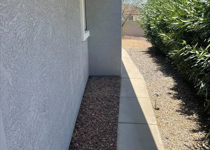 Simple Oasis I 1br, Ensuite, Courtyard, Sunsets * Sun City West